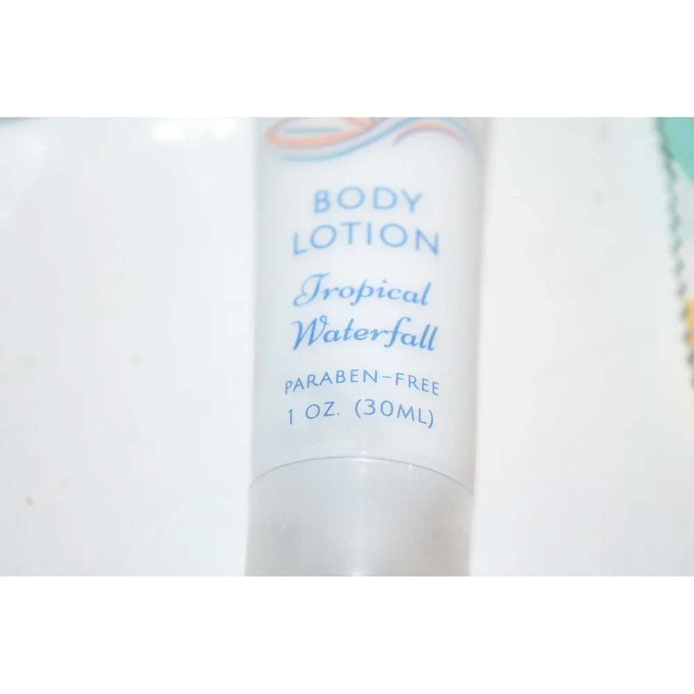 Bergman Kelly Tropical Waterfall 1oz Shampoo Contioner Body Wash Bath Soap 24pc